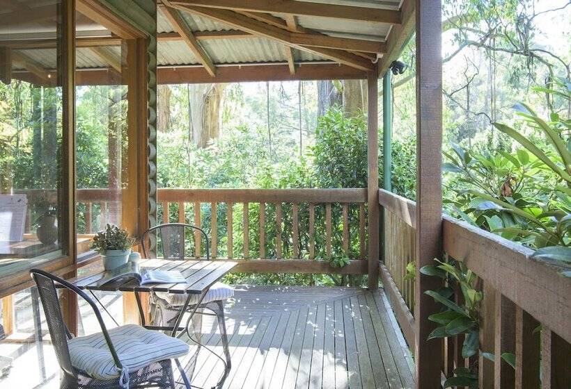 Bed and Breakfast Botanica Retreat   Village Spa & Stay