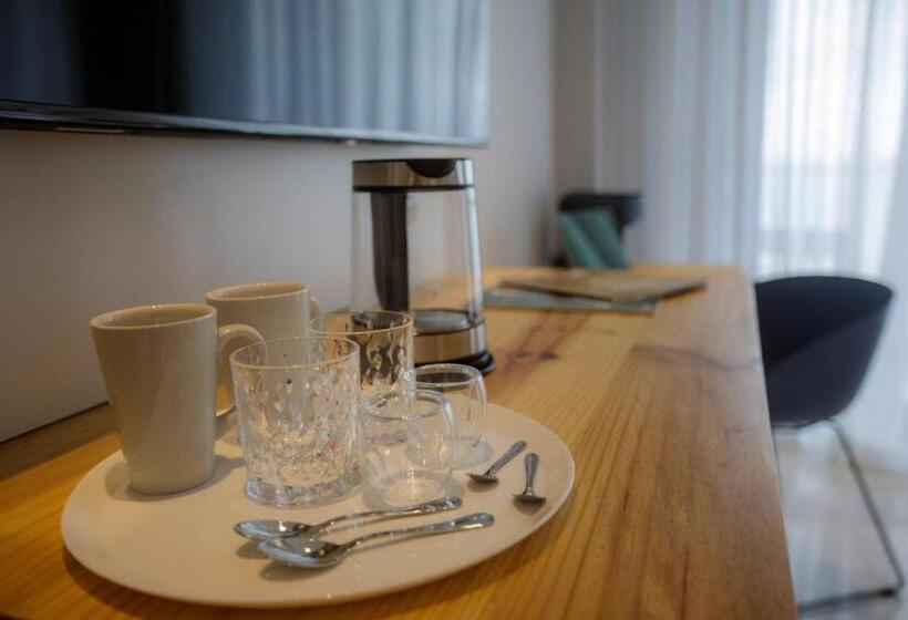 בית מלון כפרי Cowork Lab Suites