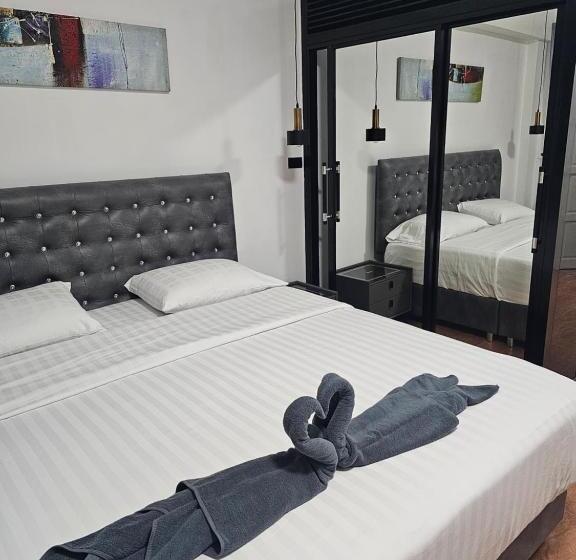 酒店 Happy Beach Jomtien Guesthouse