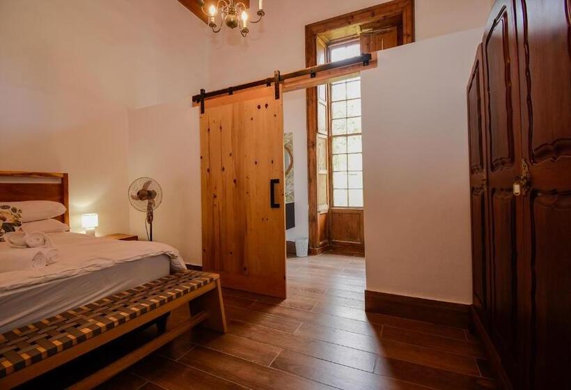 Hotel Heins Manor House