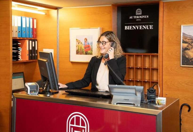 ホテル Hôtel Au Terminus