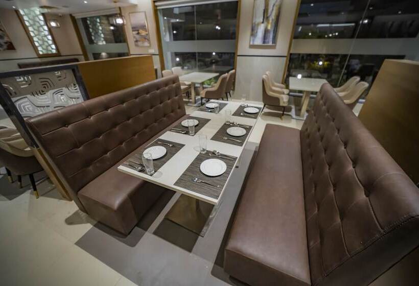 酒店 Kyriad Prestige Ilkal