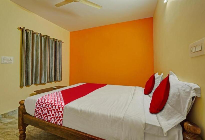 ホテル Oyo Flagship 81451 Surya Rooms
