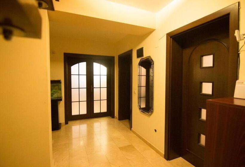 بنسيون Casa Tudor
