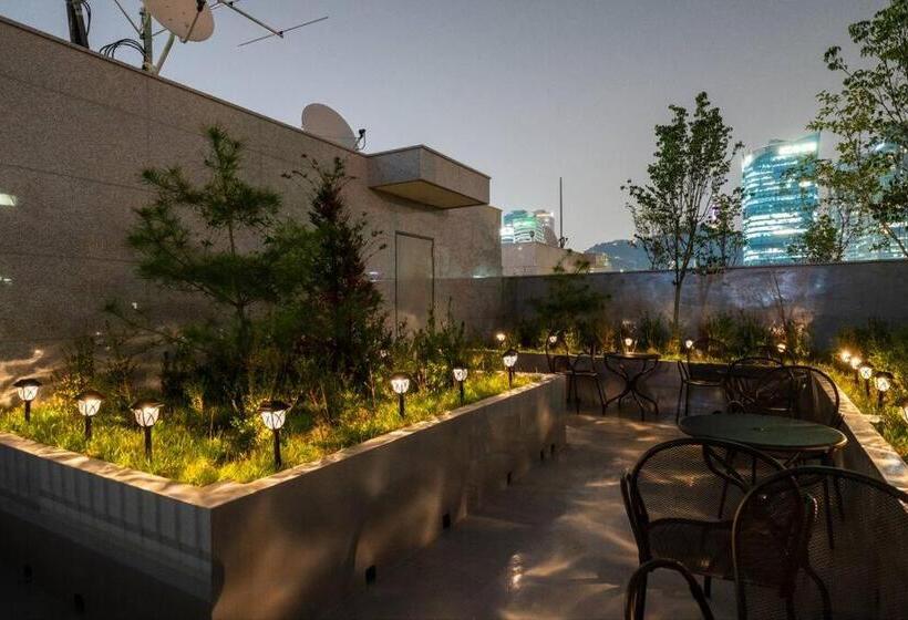 بنسيون Dawn House