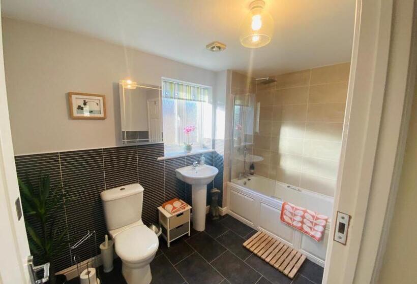 Пансион Number 2, Spacious Rooms, Near Ironbridge!
