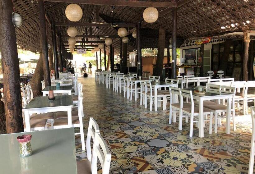 منتجع Playa La Caleta Bataan