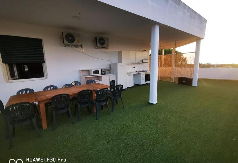 تختخواب و صبحانه Residence Il Carrubo