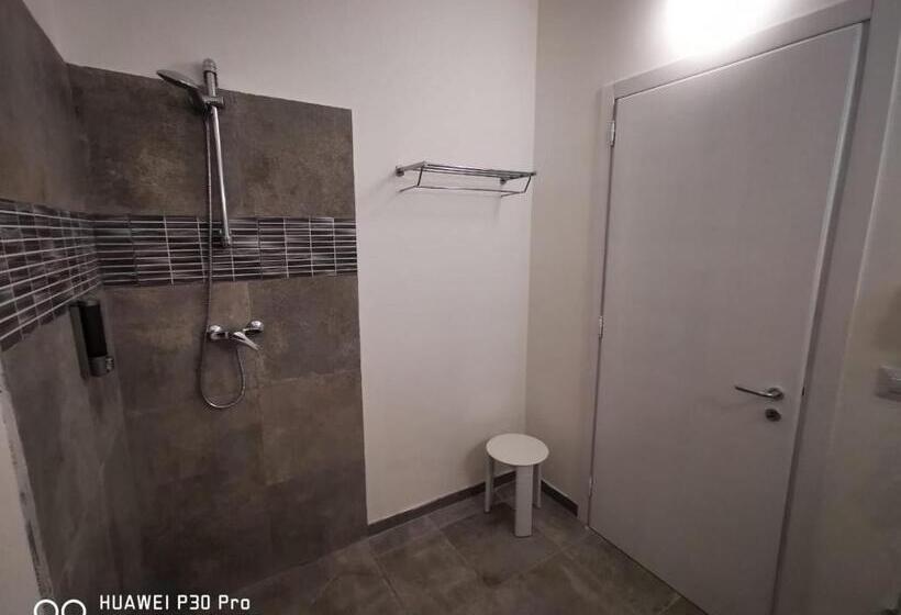 تختخواب و صبحانه Residence Il Carrubo