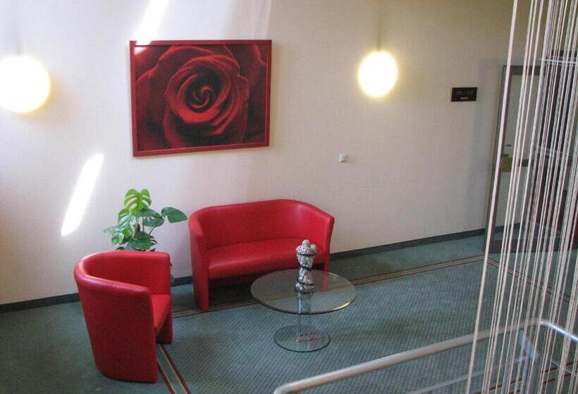 בית מלון כפרי 1, 2, Sleep Boardinghouse Unterschleißheim Zentrum