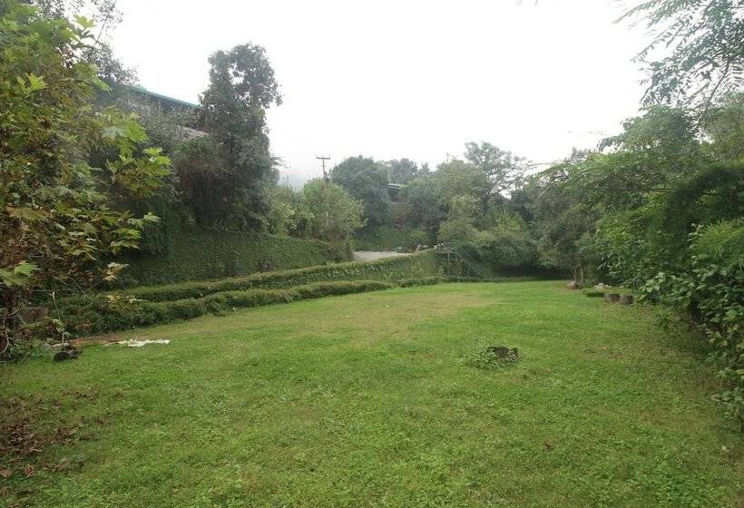 فندق Birders Den Eco Resort