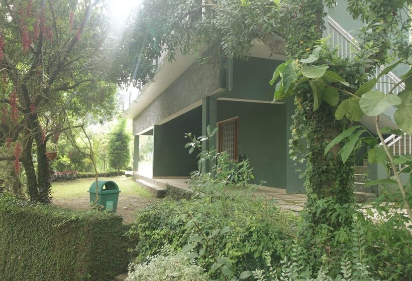 فندق Birders Den Eco Resort