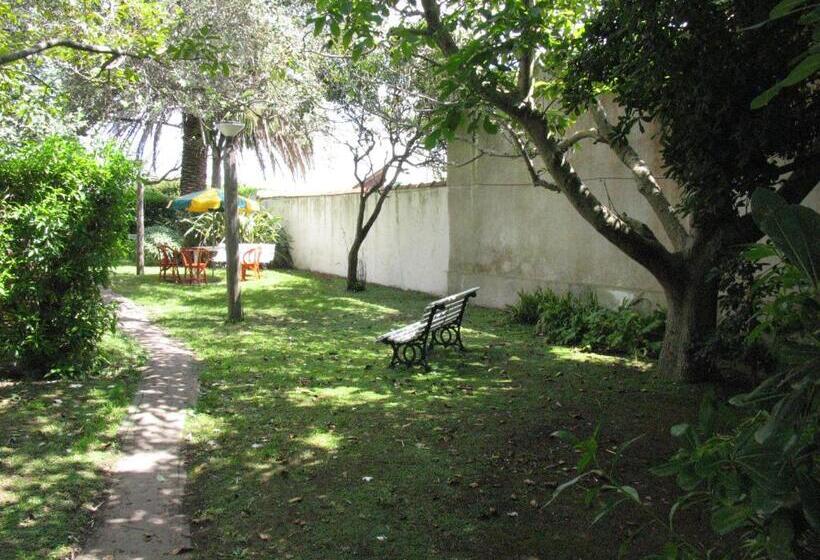 ホテル Bqs House