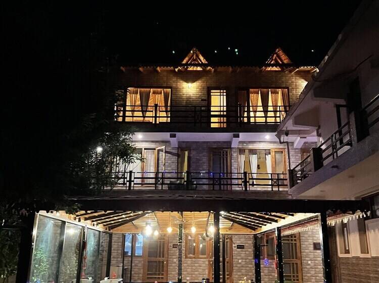 فندق Sangita Resorts Naukuchiatal