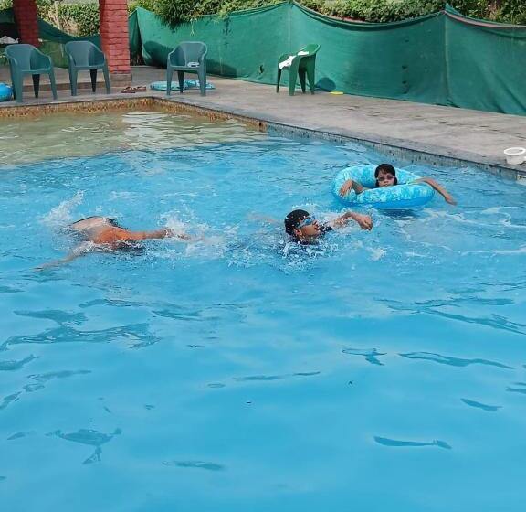 ホテル Vanasthali Jungle Resort Corbett By Royal Collection