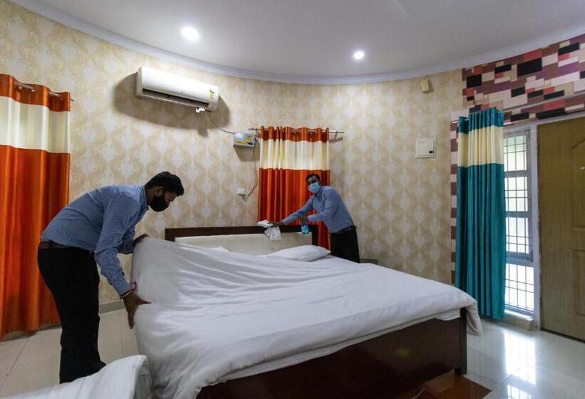 فندق Vrindavan Gopala Resort