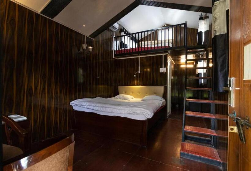 فندق Vrindavan Gopala Resort