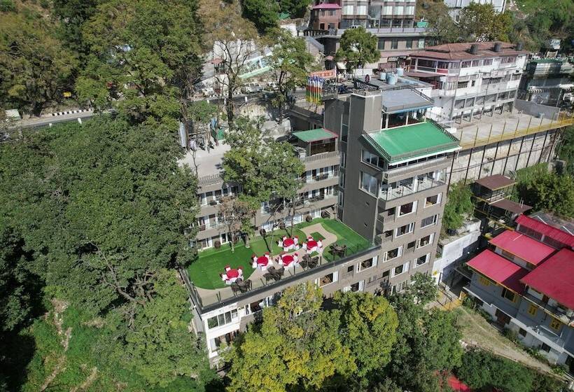 ホテル Yashshree Mussoorie Mall Road
