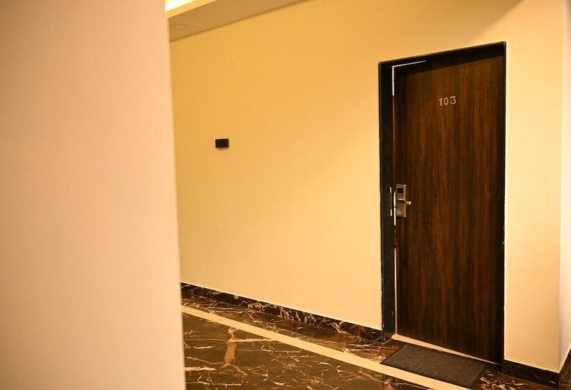 酒店 La Mer Beach Resorts