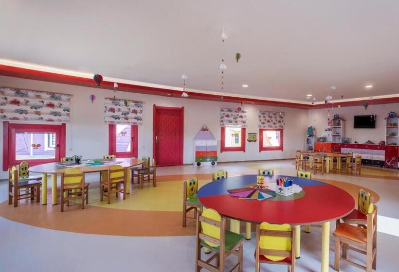 리조트 Papillon Belvil Holiday Village