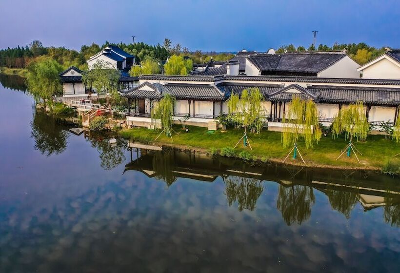استراحتگاه Yihe Lake Shore Hotspring