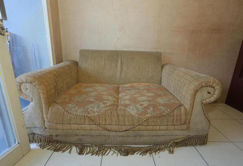 هتل Collection O 93148 Pelangi Residence 2