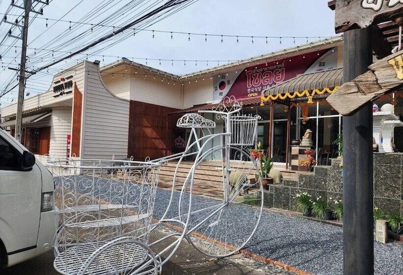 هتل Nipa House Khoayai Villa