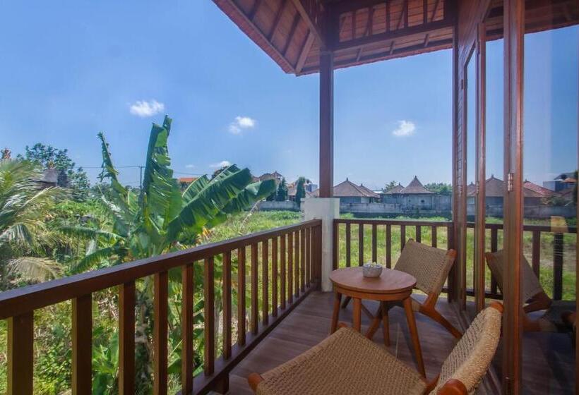 فندق Odessa Village By Pramana Villas