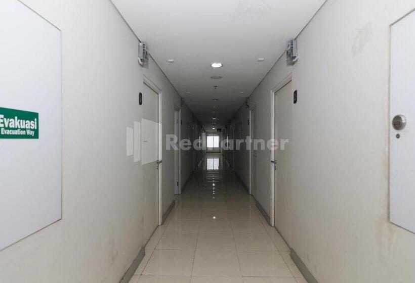 هتل Redliving Apartemen Skylounge Tamansari Vanez Room