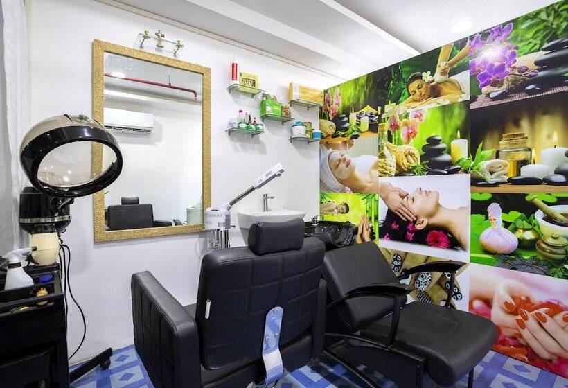 هتل Sairaj Beach Resort   Calangute Goa