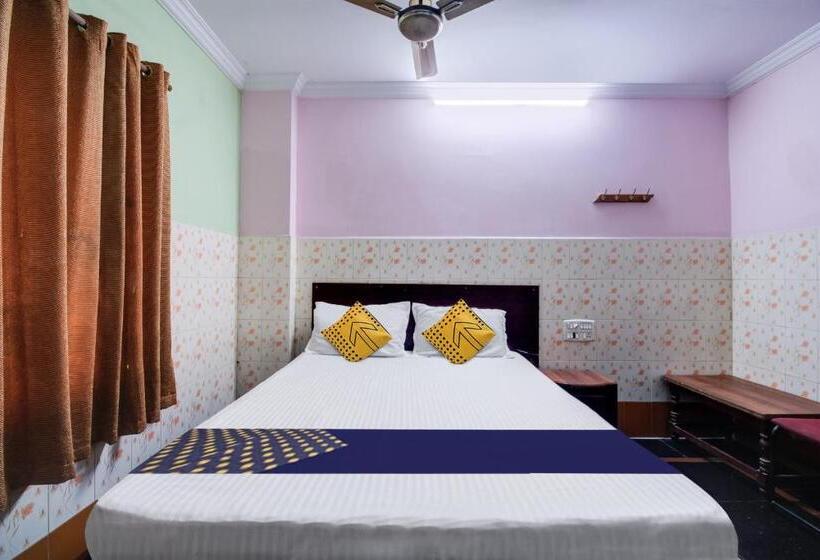 호텔 O Sir Vr Sairam Lodge
