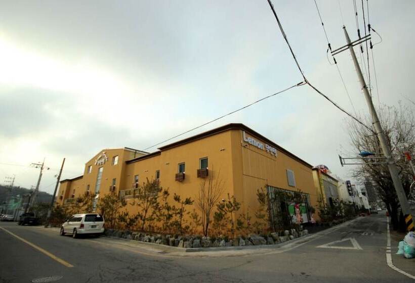 모텔 Gunsan Lemon Tree