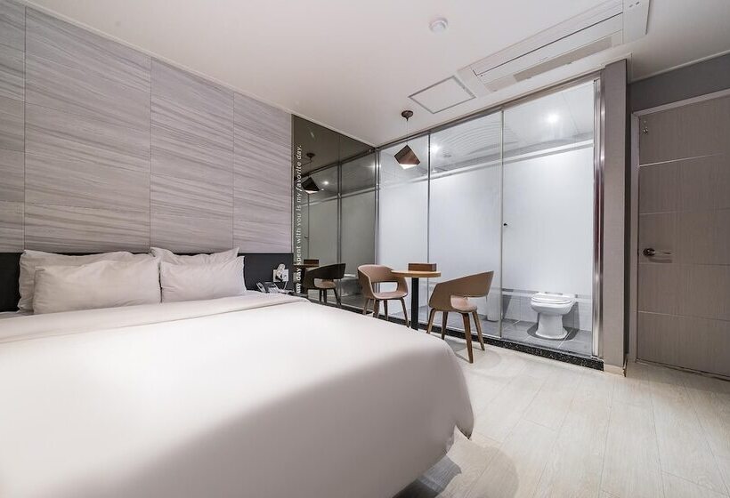مُتل Jinju Hotel Seven