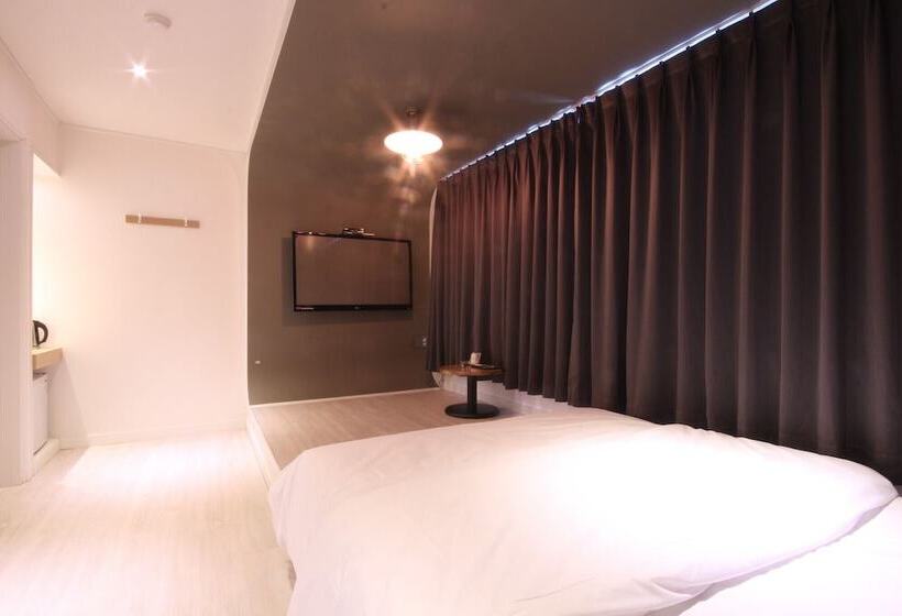 汽车旅馆  Pohang Yeongildae Bb