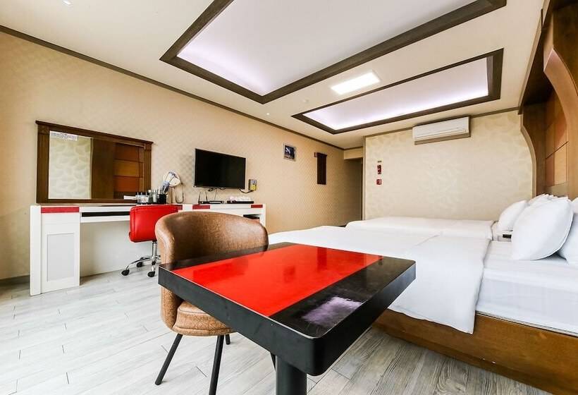 Мотель Taean Lux Pensiontel