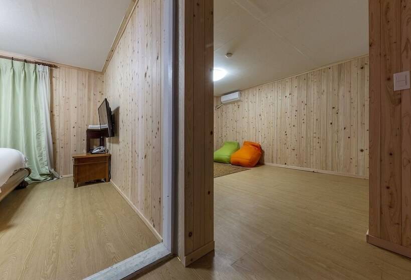 Motel Taean New World