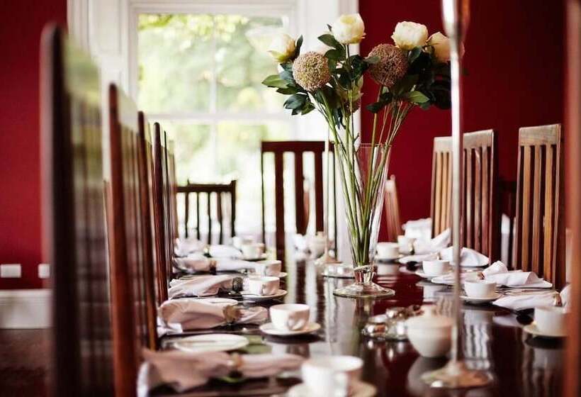 فندق Barnabrow Country House