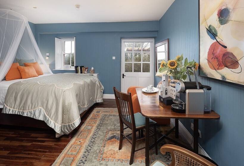 فندق Barnabrow Country House