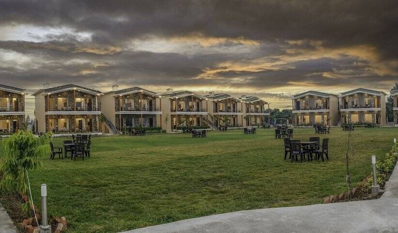فندق Green Retreat Resort