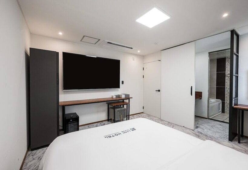 Отель Gunsan Raonhaje