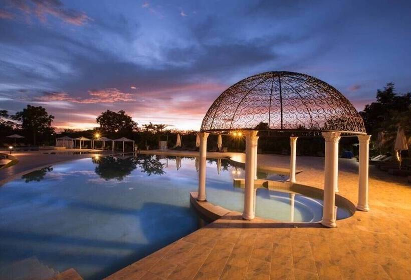 فندق Jupiter Trevi Resort And Spa