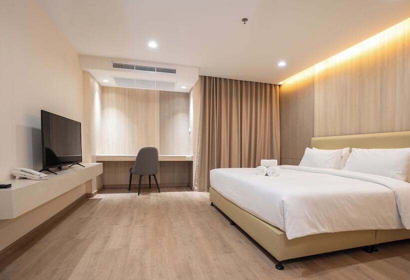 هتل Oriole Residence