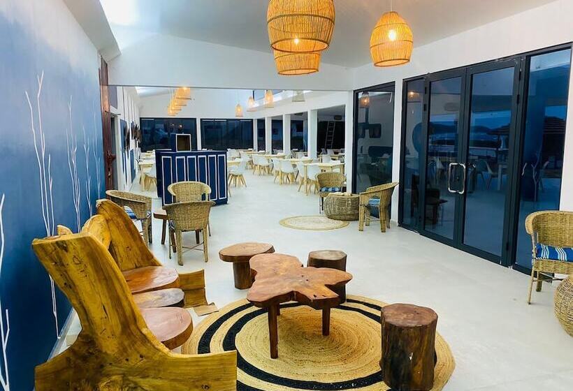 酒店 Ponta Mar Resort