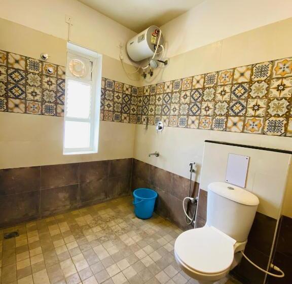 فندق Tulips Residency   Airport