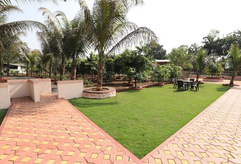 Raaj Resort