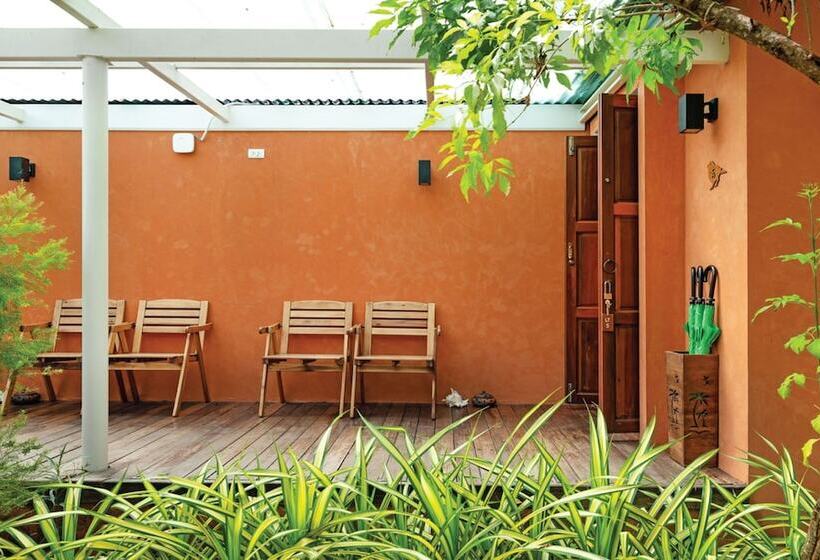 The Little White Bird Traveller Hostel