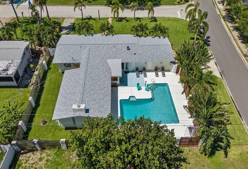 308 Formosa Drive