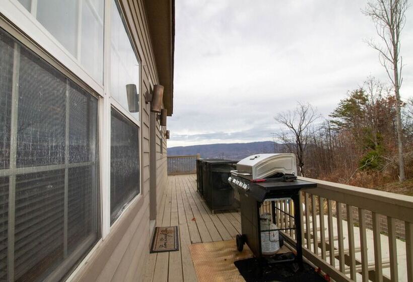 4br Mountain View Cabin