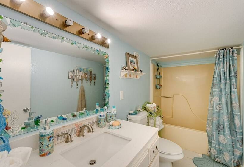 Little Gasparilla Island Paradise: Walk To Beach!