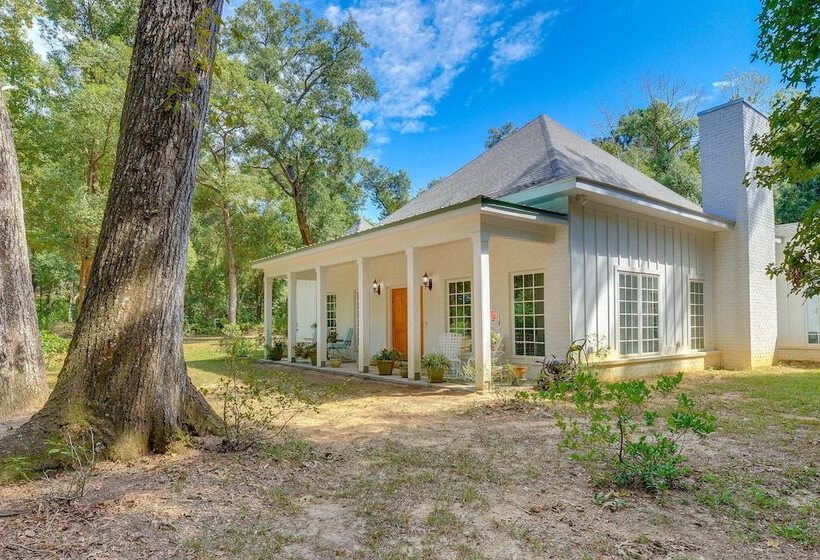 Fairhope Cottage: 2 Mi To Town & Pier!